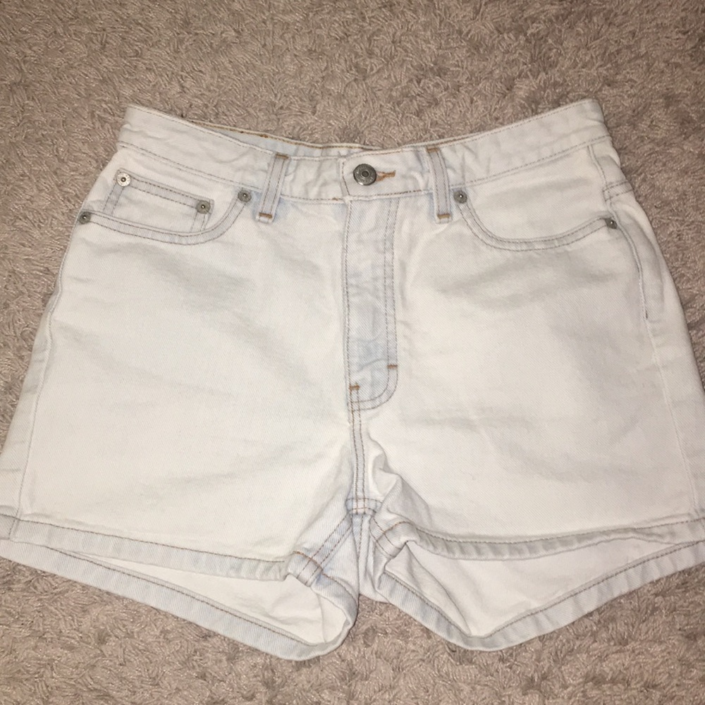 Tommy Hilfiger light wash high waisted shorts